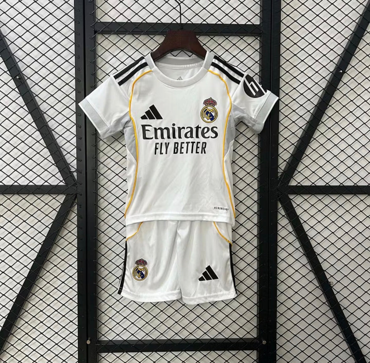 2025/2026 Real Madrid Home Football Shirt 1:1 Kids Size