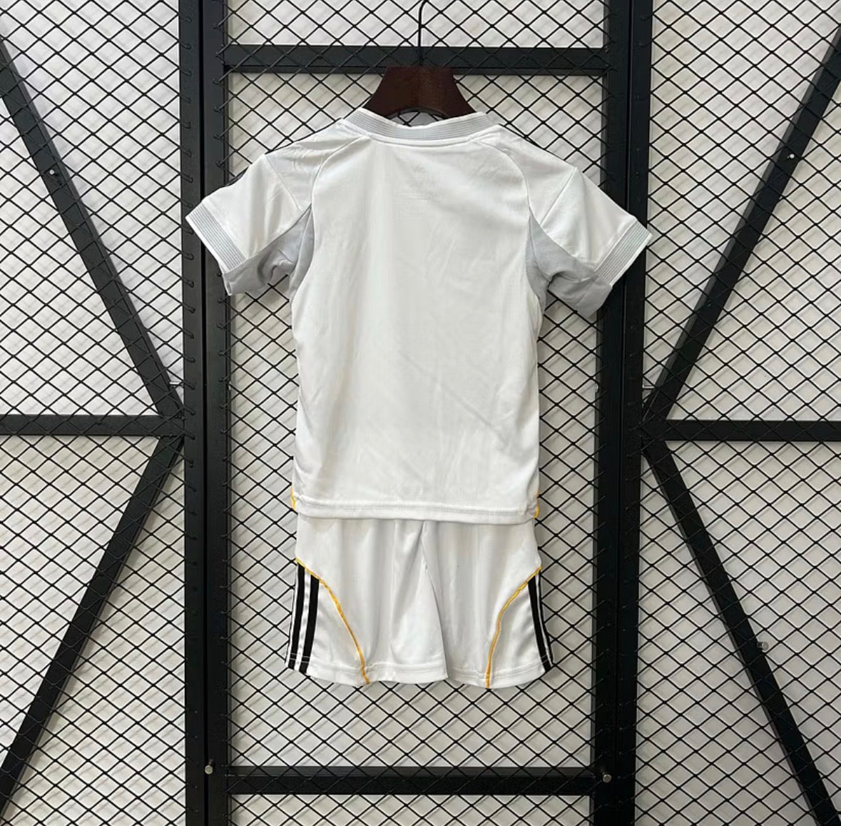 2025/2026 Real Madrid Home Football Shirt 1:1 Kids Size