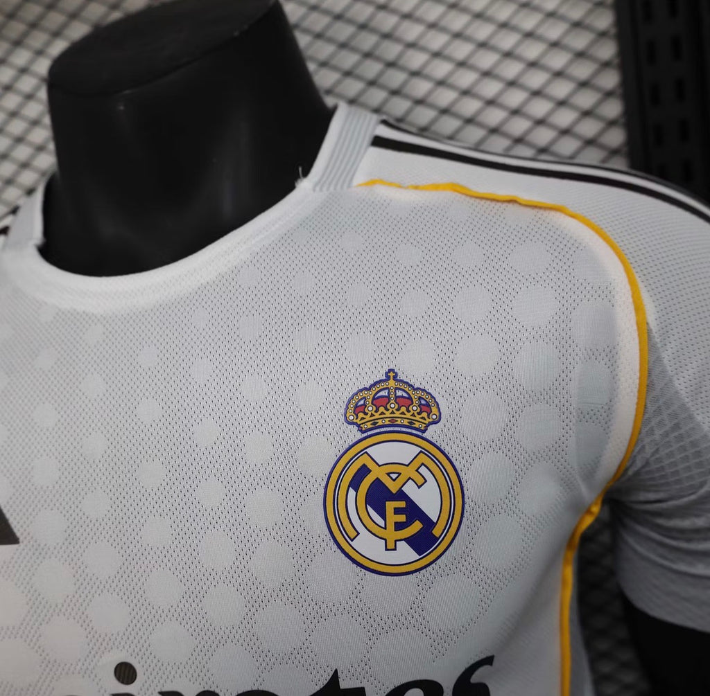 2025/2026 Player Version Real Madrid Home Football Shirt 1:1